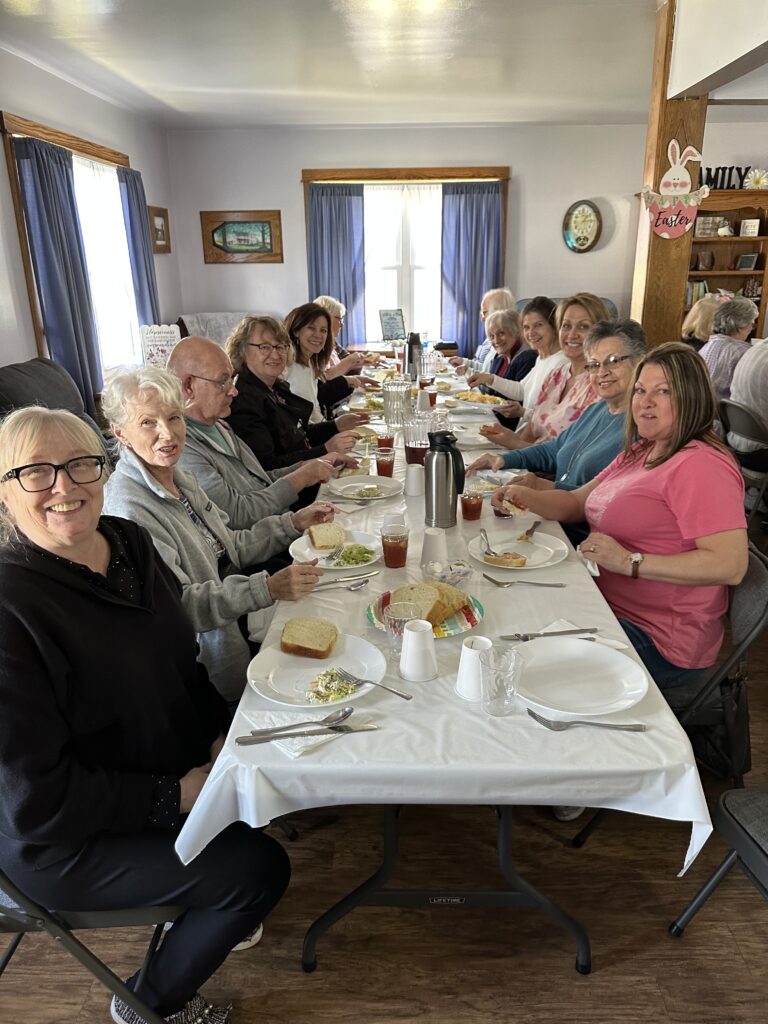 buspeopleinsidehouse